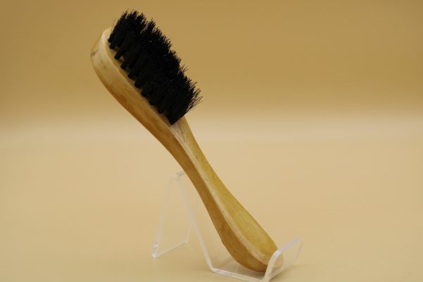 Brosse cirage chaussures bruguieres 31150 Service Minute Galtié